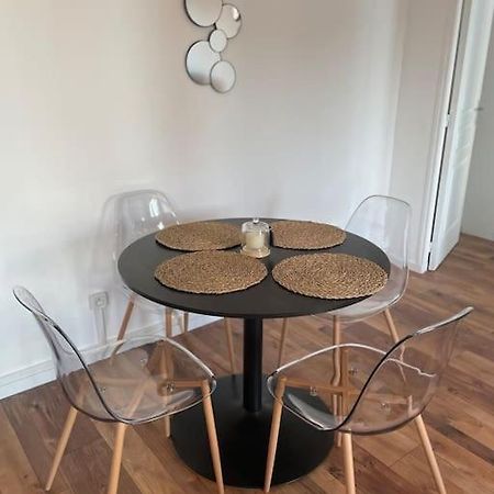 Bel Appartement Meyzieu Centre Proche Tramway Luaran gambar