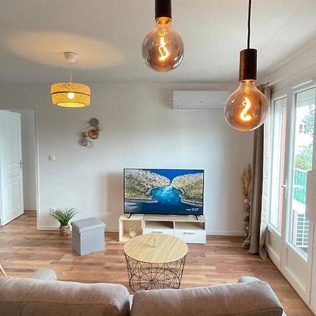 Bel Appartement Meyzieu Centre Proche Tramway Luaran gambar