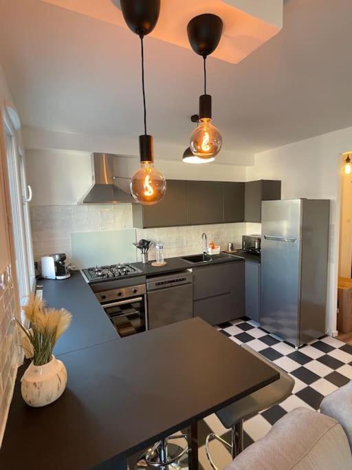 Bel Appartement Meyzieu Centre Proche Tramway Luaran gambar