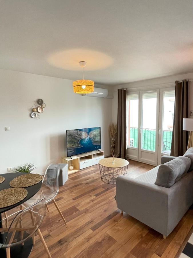 Bel Appartement Meyzieu Centre Proche Tramway Luaran gambar